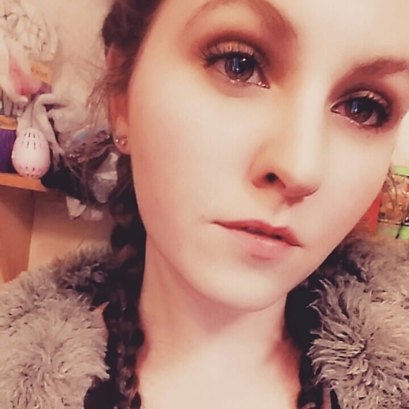 Meet your Posher, Destiny - Picture 1 of 1